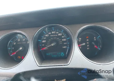 2010 Ford Taurus Sel z USA, uszkodzony, nr VIN 1FAHP2EW5AG142513